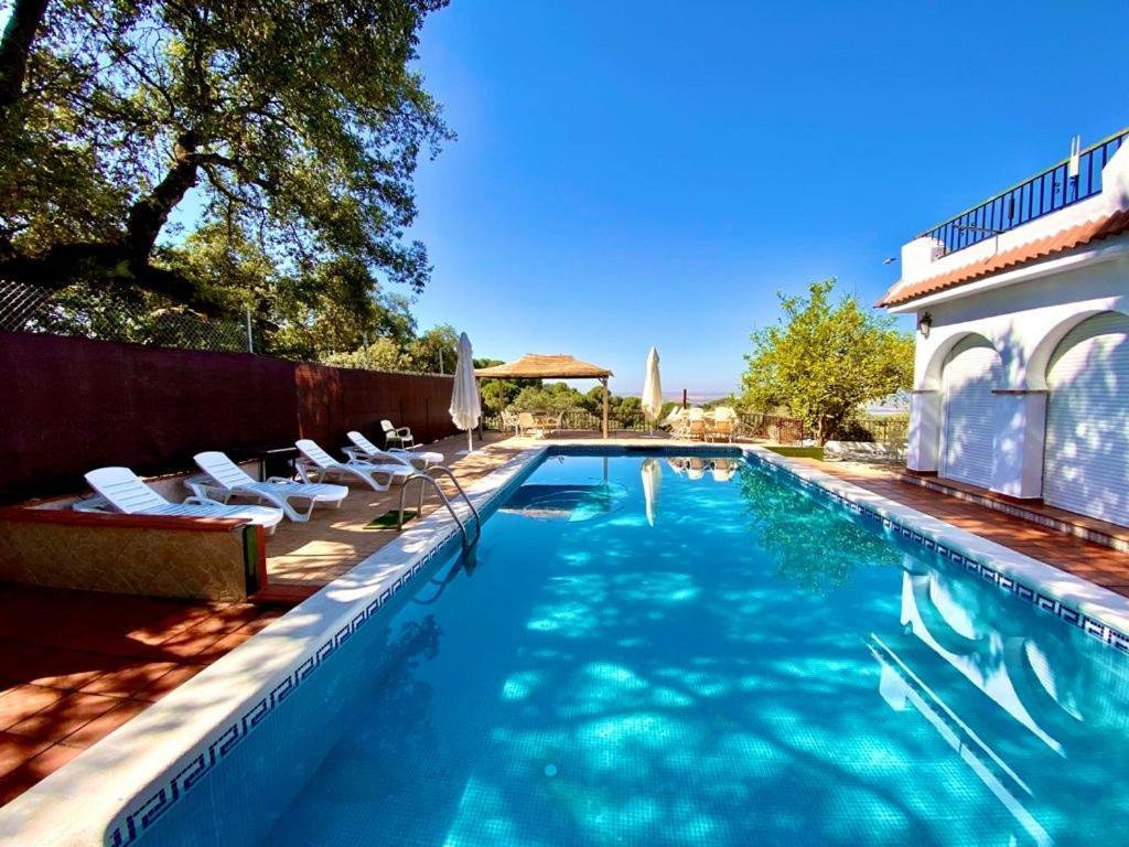 Estudio Con Cocina, Bano Y Piscina De Temporada Compartida, A 8Km De Cordoba, En Plena Sierra, By Trassierrarooms Exterior foto